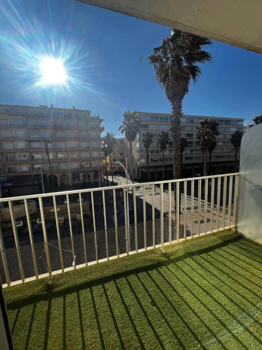Appartement 20 Mts Plage, Pl Mediterranee, Vue Mer Parking Canet-en-Roussillon Exterior photo