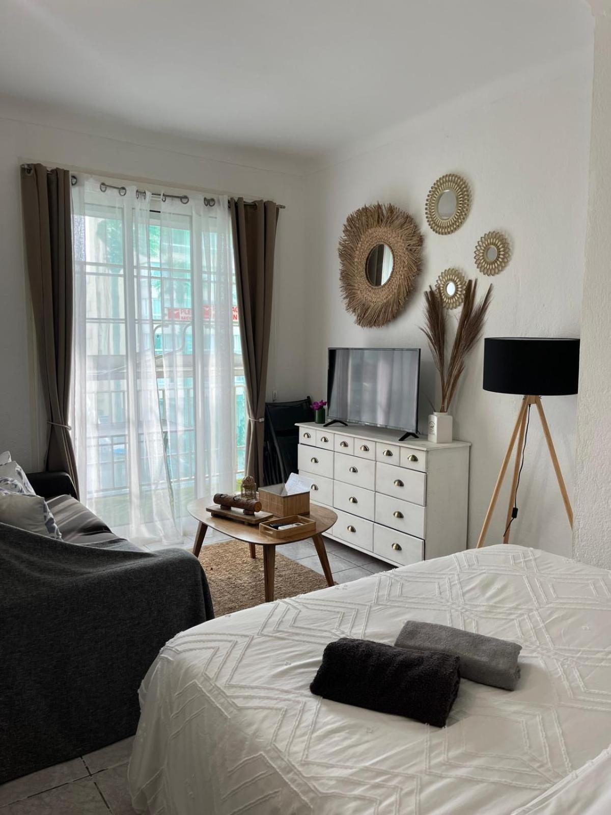 Appartement 20 Mts Plage, Pl Mediterranee, Vue Mer Parking Canet-en-Roussillon Exterior photo
